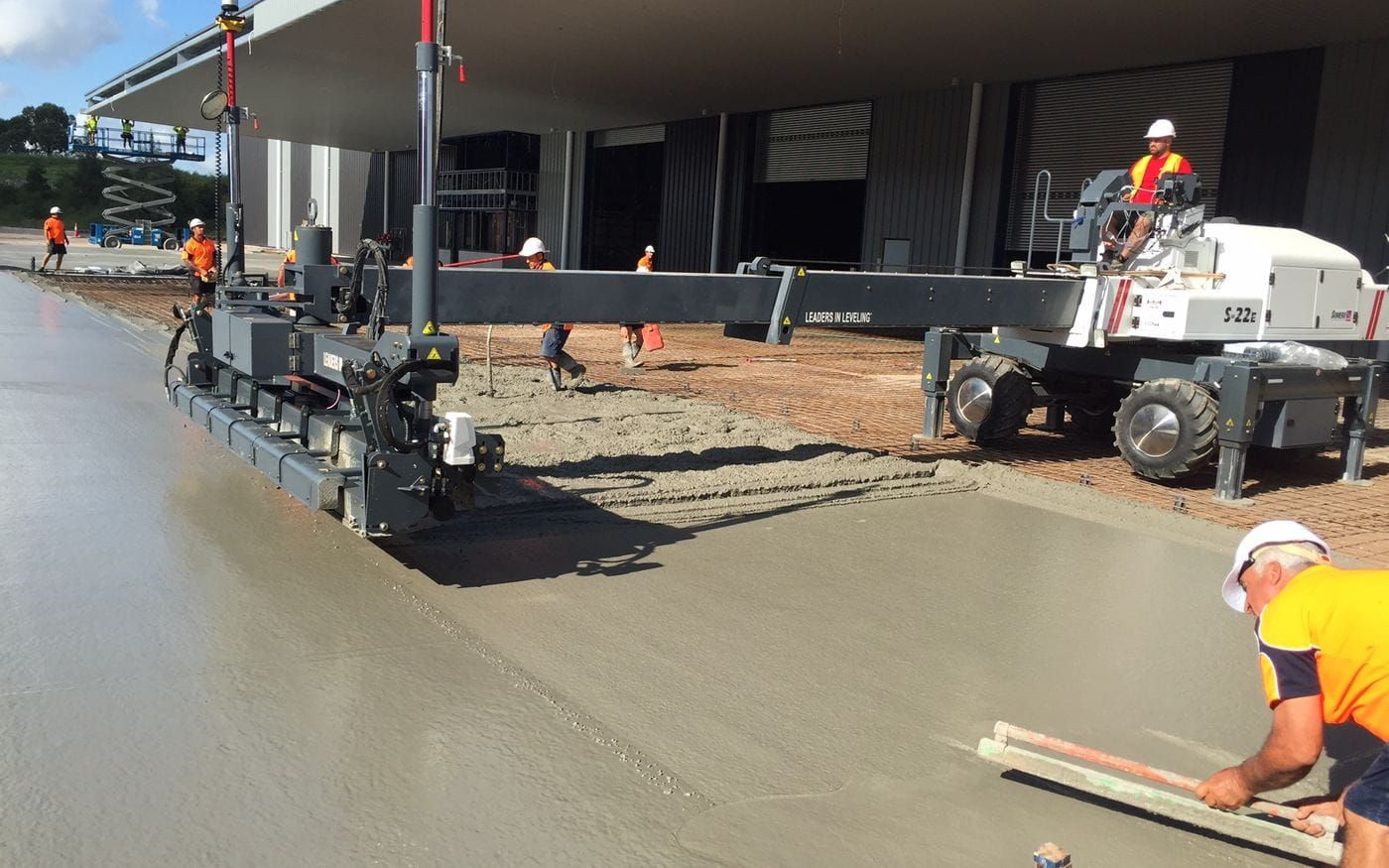 Laser screed levelling the slab-on-ground at the DHL facility